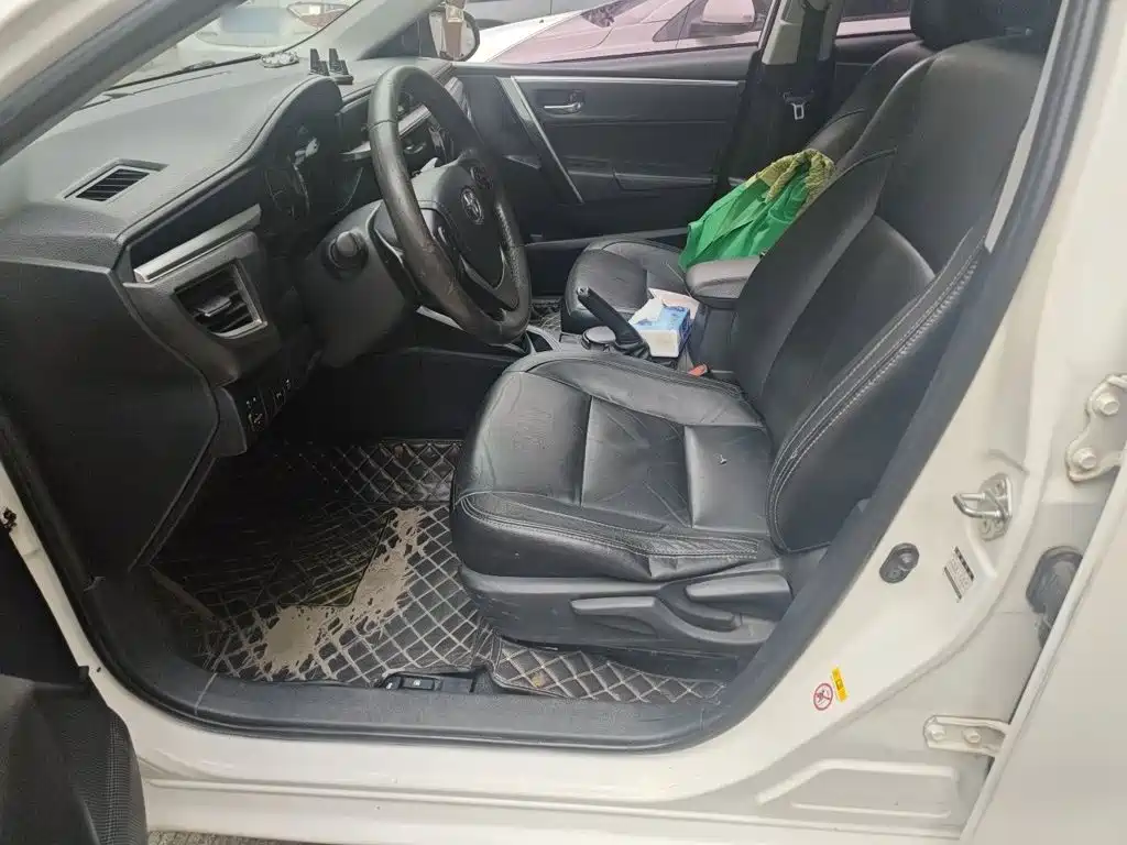 صورة 11 - Toyota Corolla