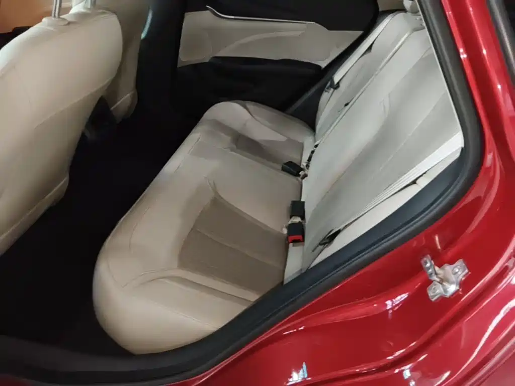 Фото 17 - Buick Excelle