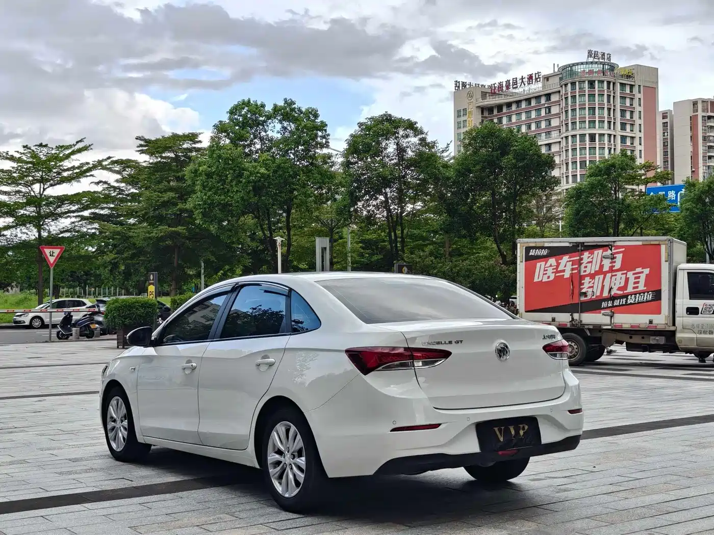 Фото 13 - Buick Excelle