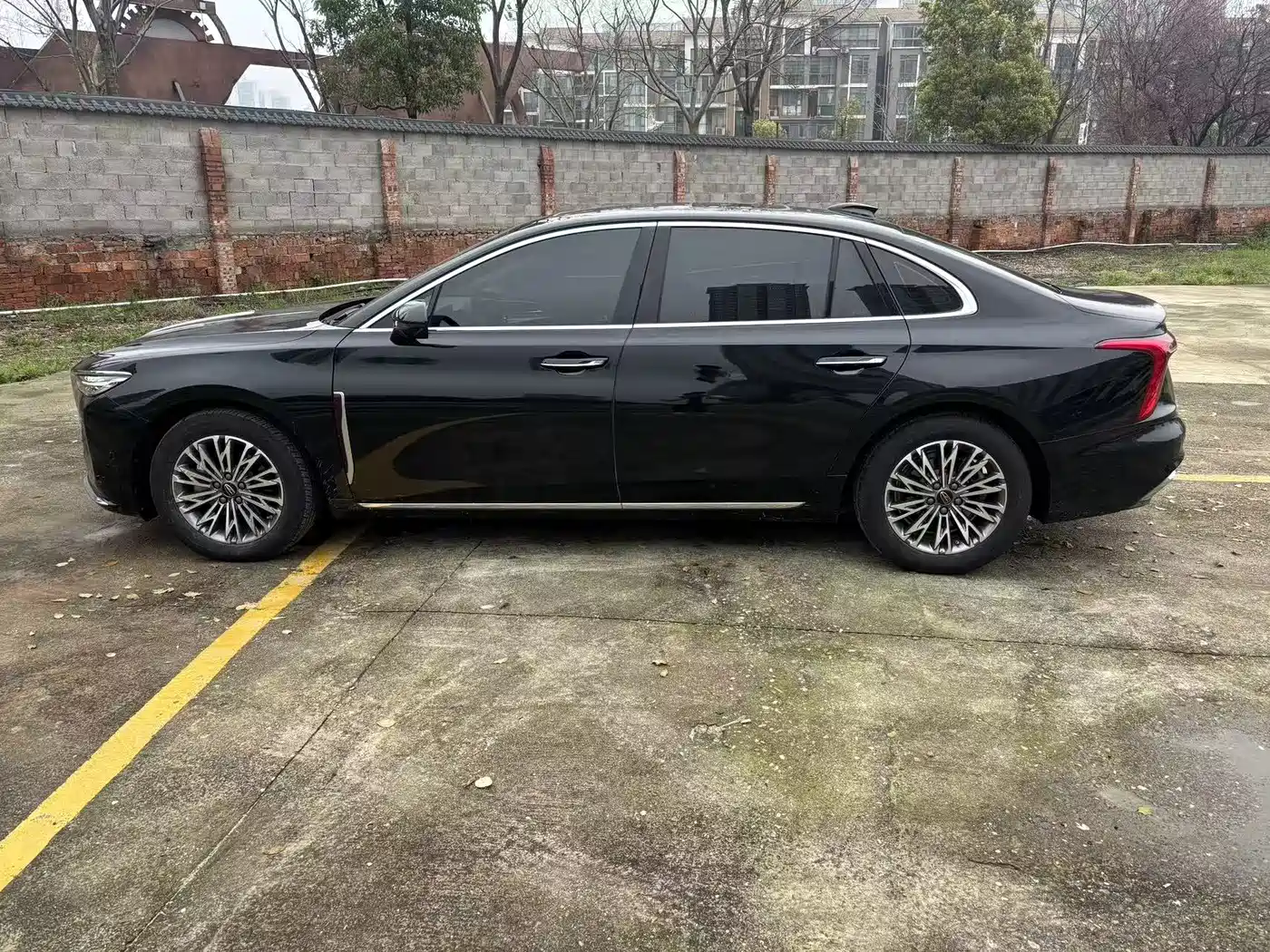 Hongqi HONGQI H5