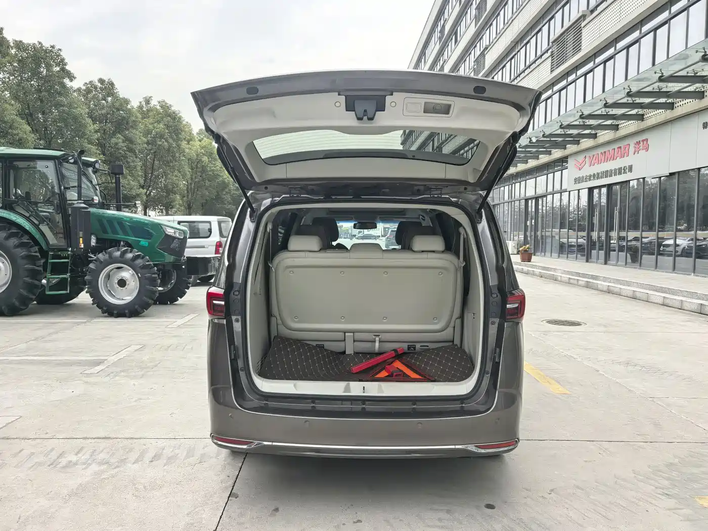 Buick GL8 2020 Model Land Business Class 652T Luxury фото 27