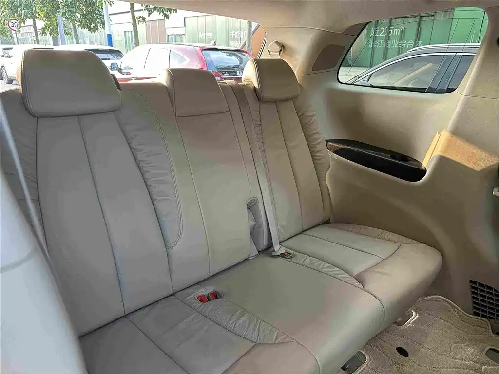 Photo 19 - Buick GL8
