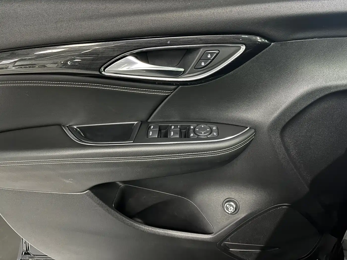 Buick Envision Plus 2023 Enclave Plus 652T 5-Seater AWD Luxury фото 27