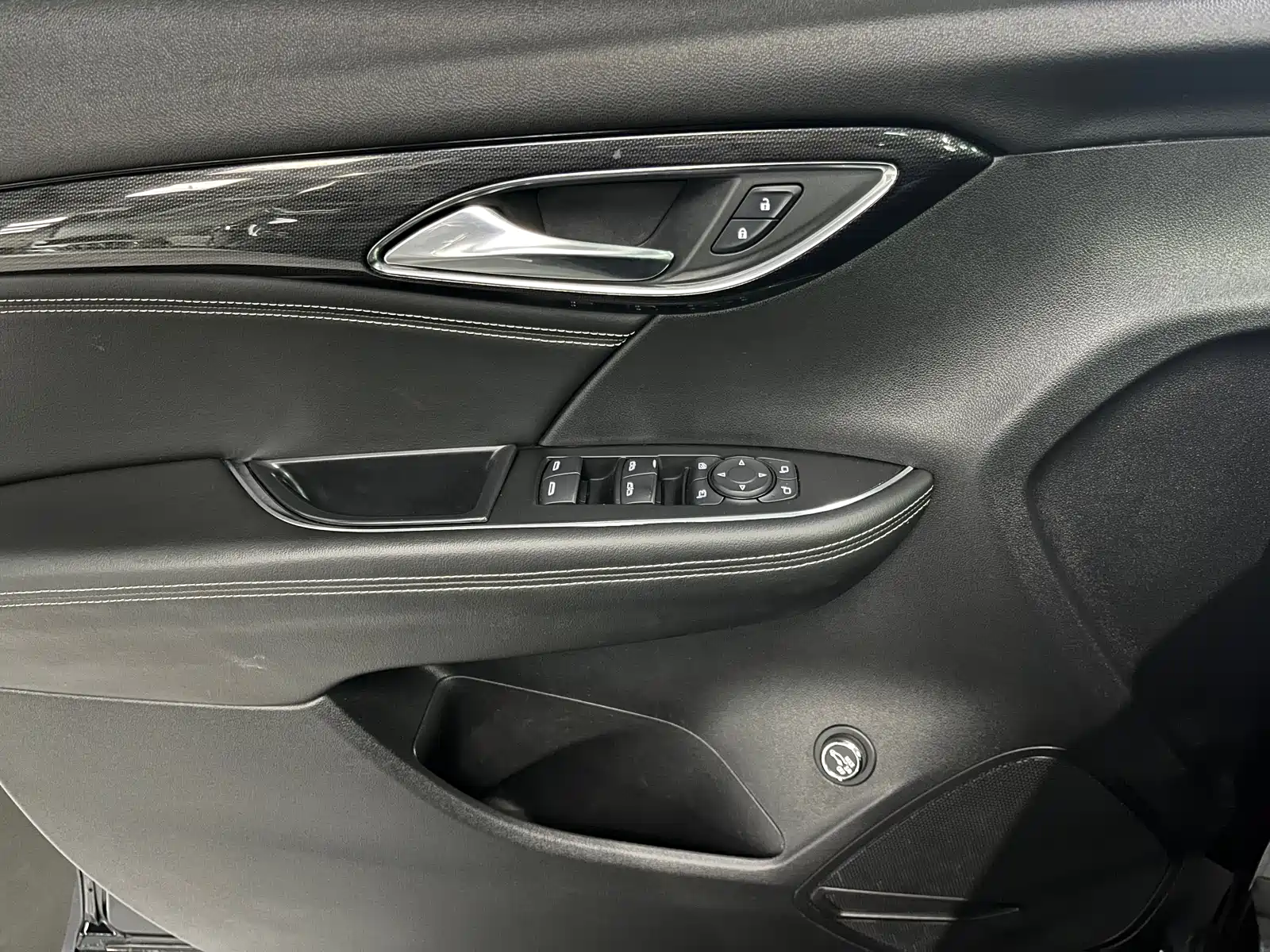 Фото 27 - Buick Envision Plus
