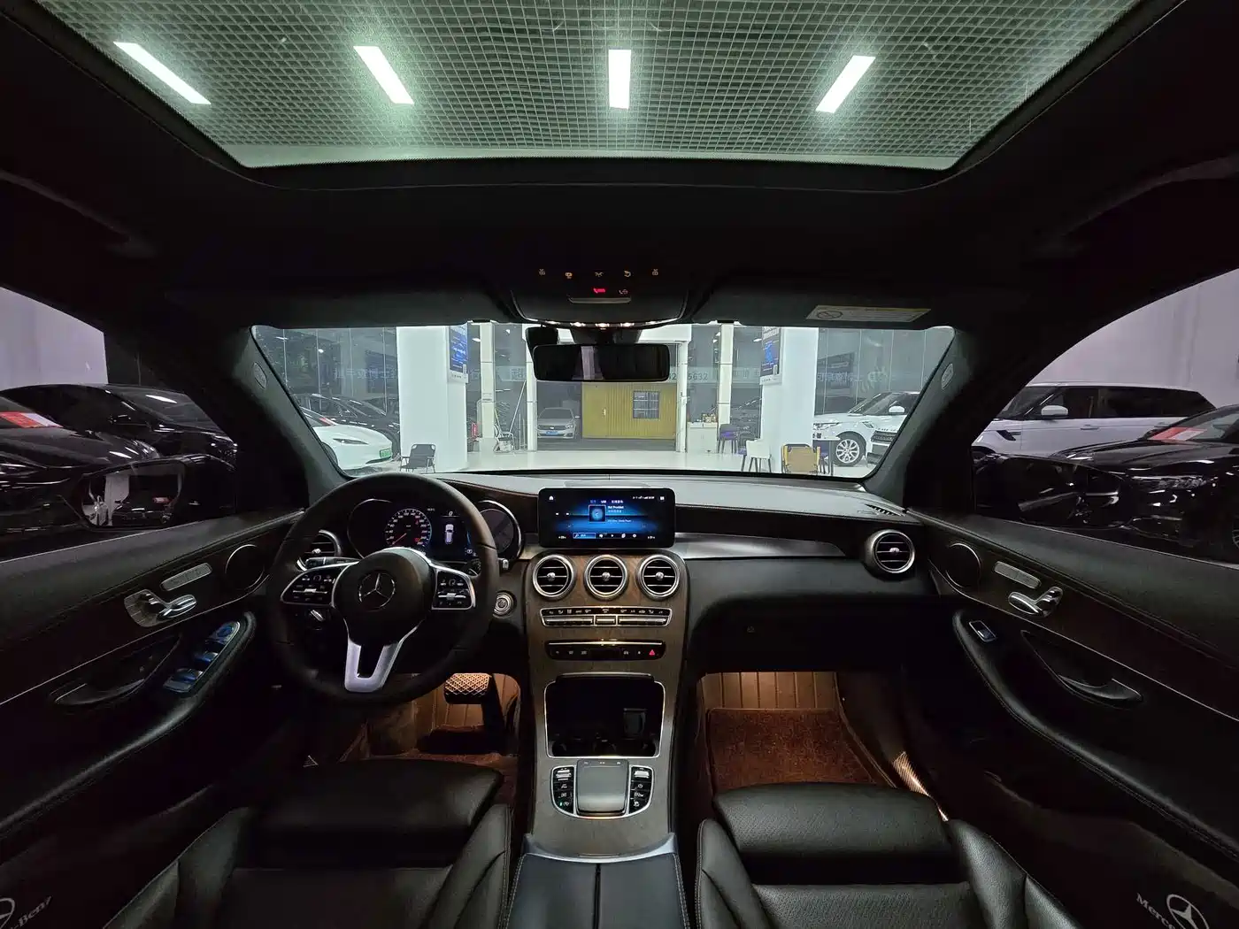 Mercedes-Benz GLC 2022 Facelift GLC 300 L 4MATIC Dynamic Collector's Edition фото 4