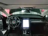 Фото 23 - Hongqi H5