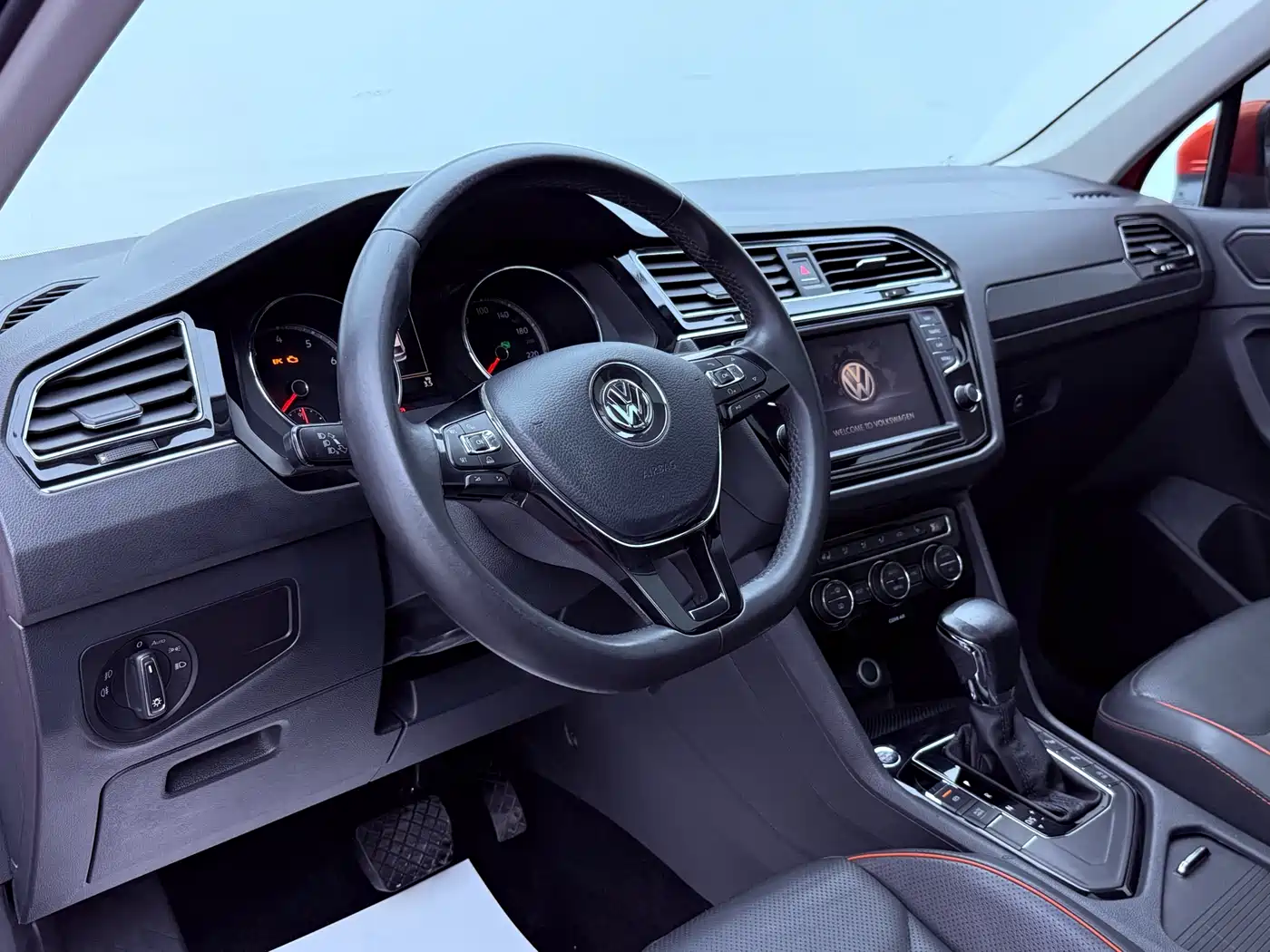 Volkswagen Tiguan L 2017 330TSI Automatic 2WD Flagship Edition фото 10