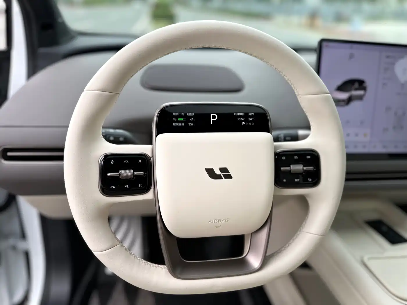 Li Auto i6 2026 2025 2WD Base Model