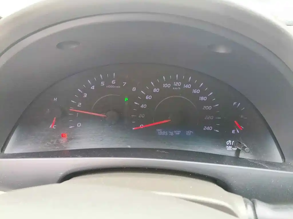 Photo 4 - Toyota Camry