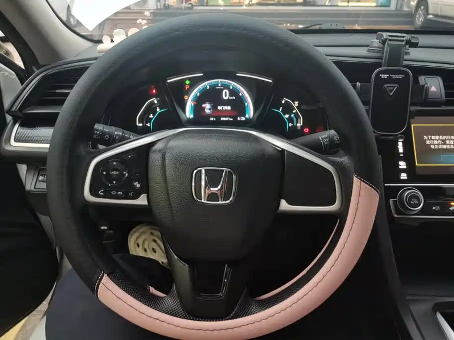 Фото 15 - Honda Civic