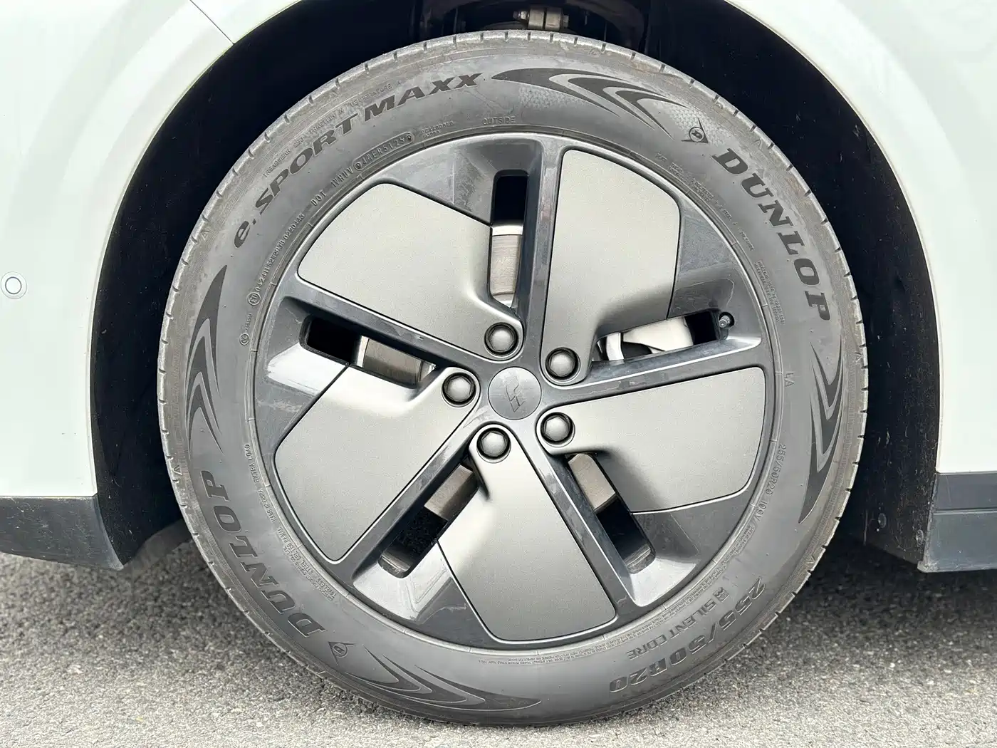 Li Auto i6 2026 2025 2WD Base Model