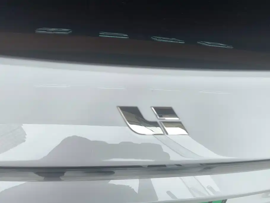 Li Auto i6 2026 2025 4WD Base Model