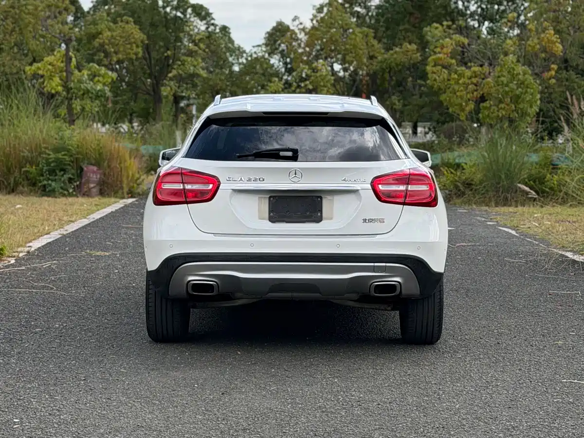 Mercedes-Benz GLA 2015 2016 GLA 220 4MATIC Fashion