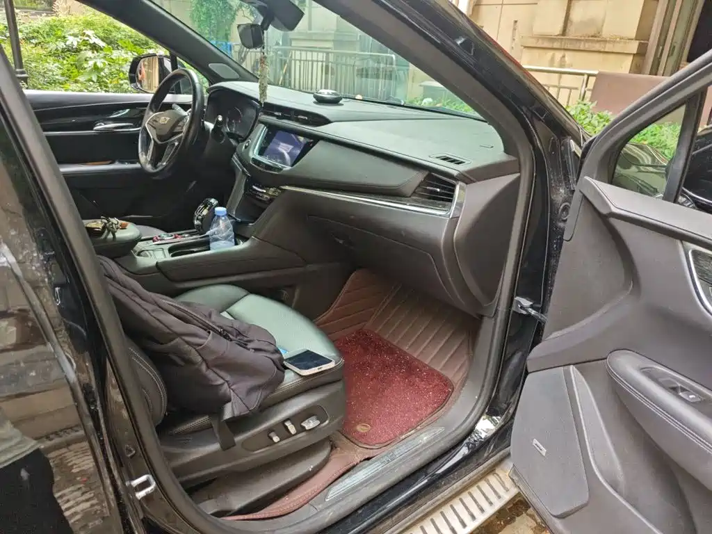 Photo 19 - Cadillac XT5
