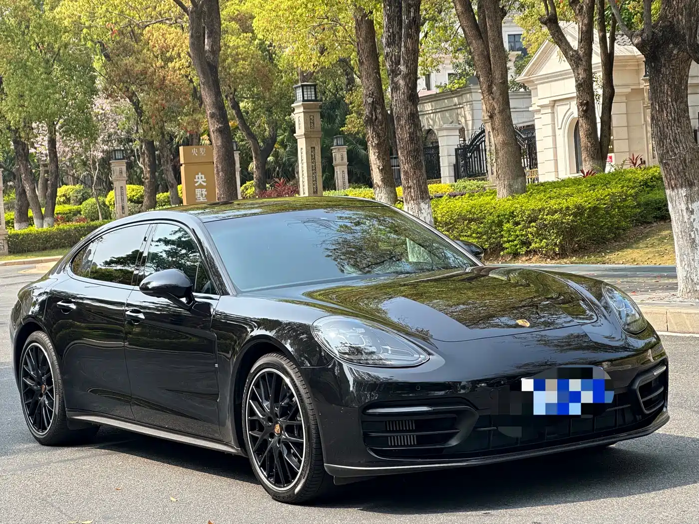 PORSCHE PANAMERA