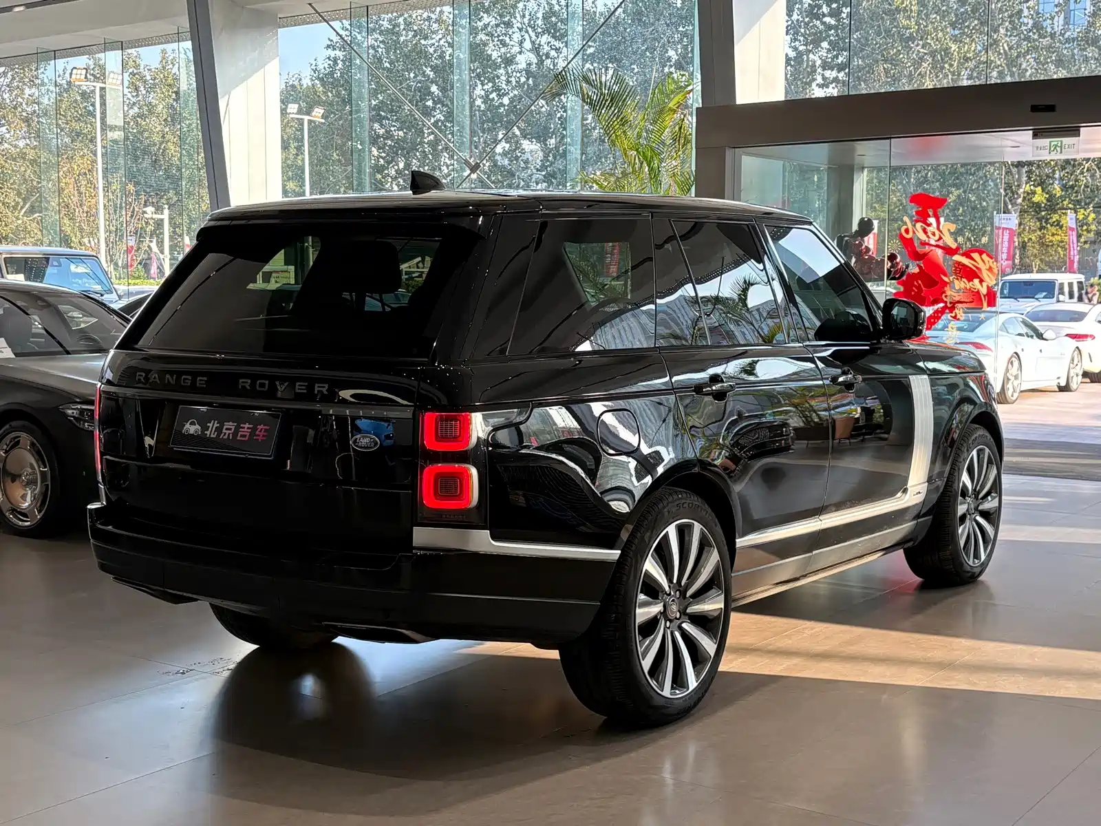 Фото 22 - Land Rover Range Rover