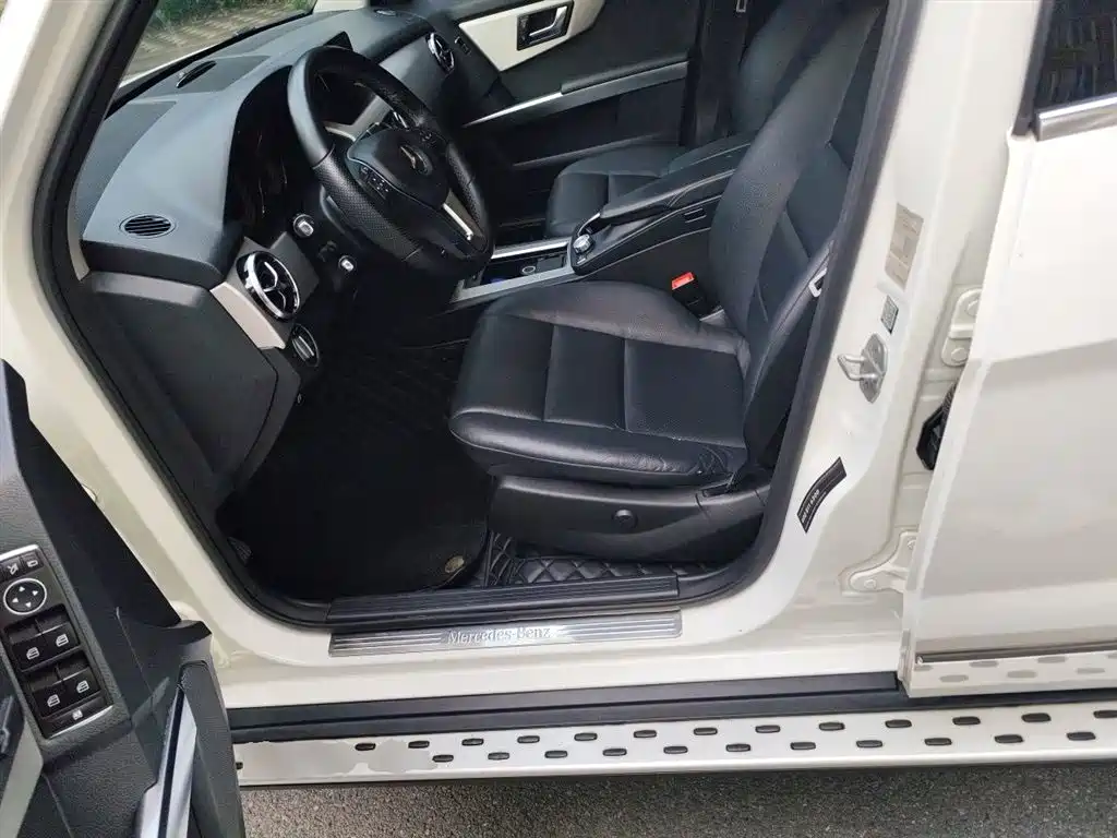 Mercedes-Benz GLK-Class 2013 Facelift GLK 300 4MATIC Fashion фото 12
