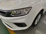 Фото 24 - Geely Vision