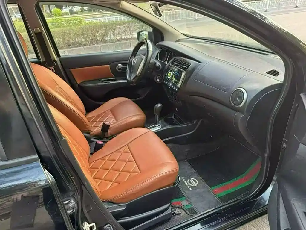 Nissan Livina 2014 2013 1.6XL CVT Luxury