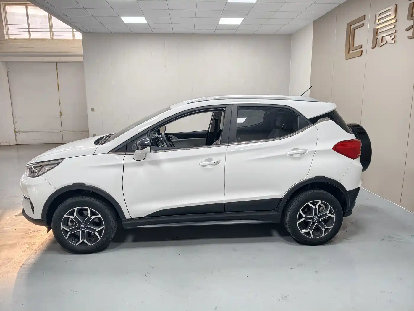 BYD Yuan Pro 2023 2021 401KM Luxury Model