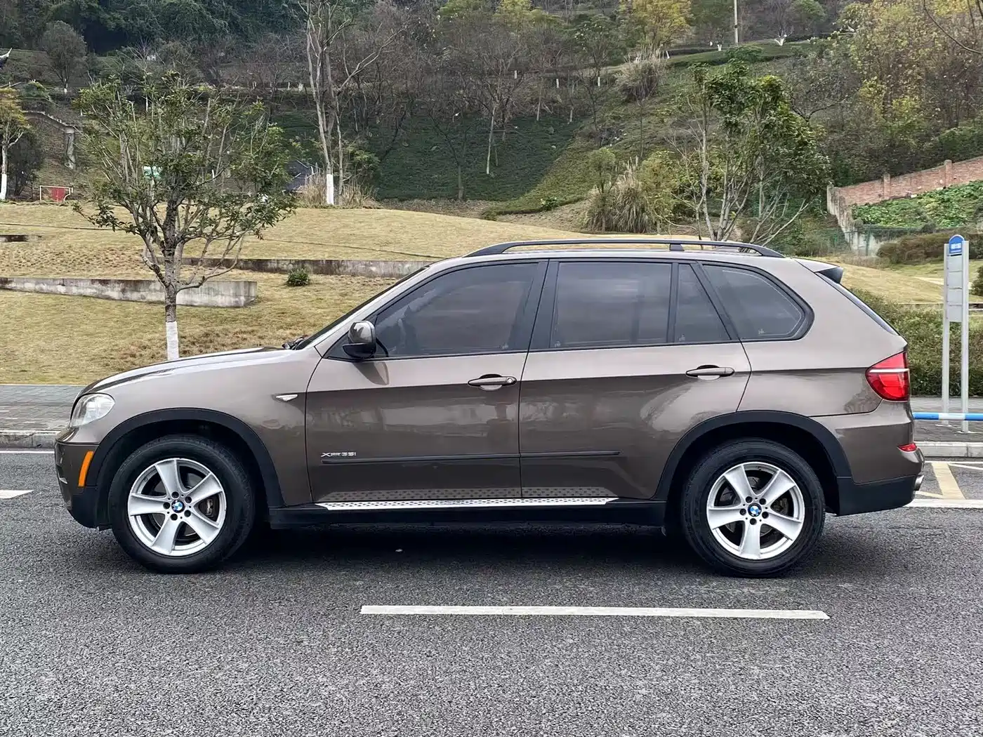 BMW X5 (Import) 2013 xDrive35i Leading фото 4