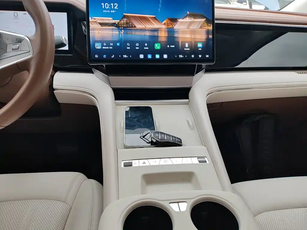 BYD Xia 2025 2025 DM-i 1.5T 180km Surpass Edition