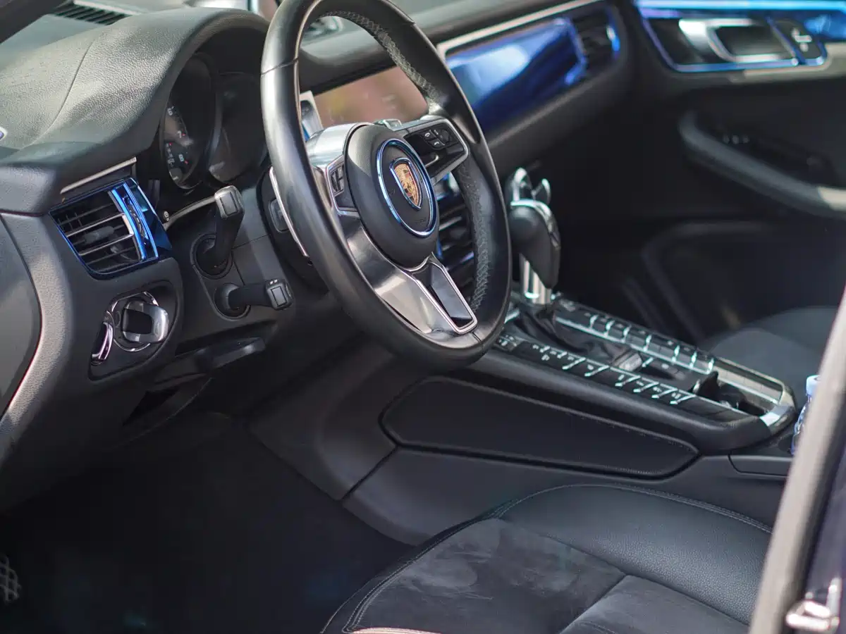 Porsche Macan 2018 Macan 2.0T фото 17
