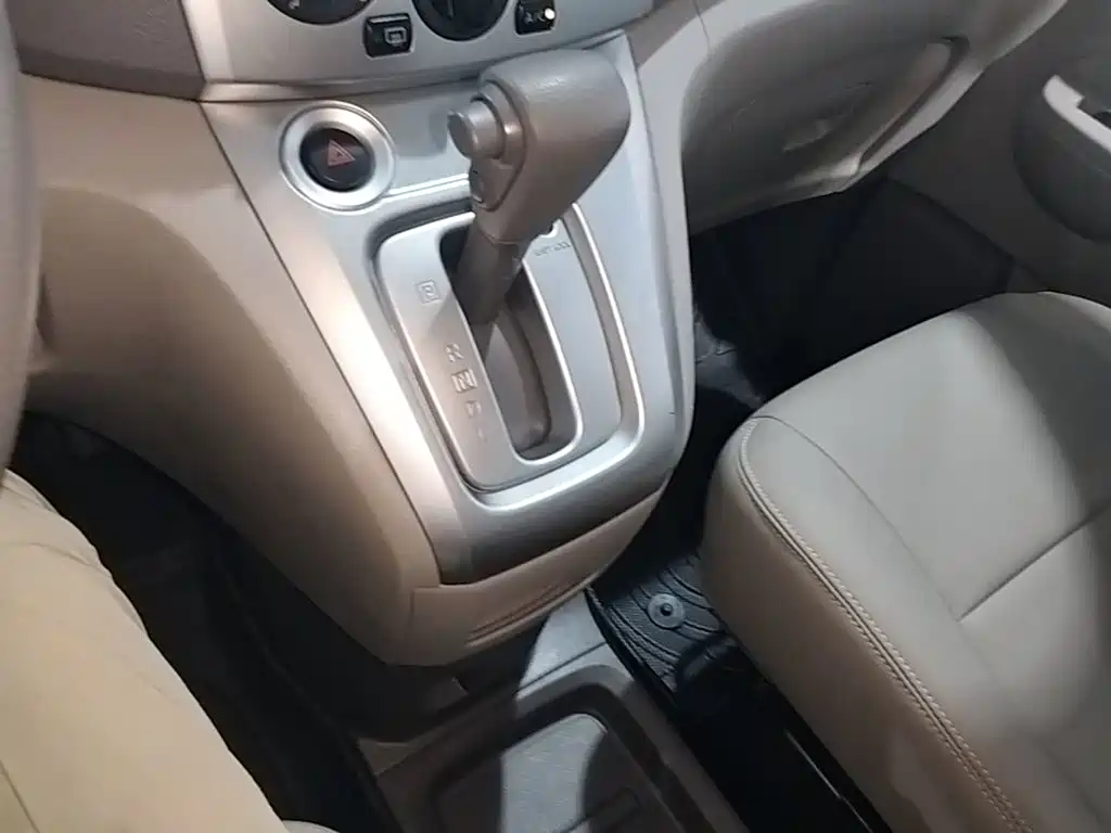 Nissan NV200 2018 2018 1.6L CVT Luxury Model