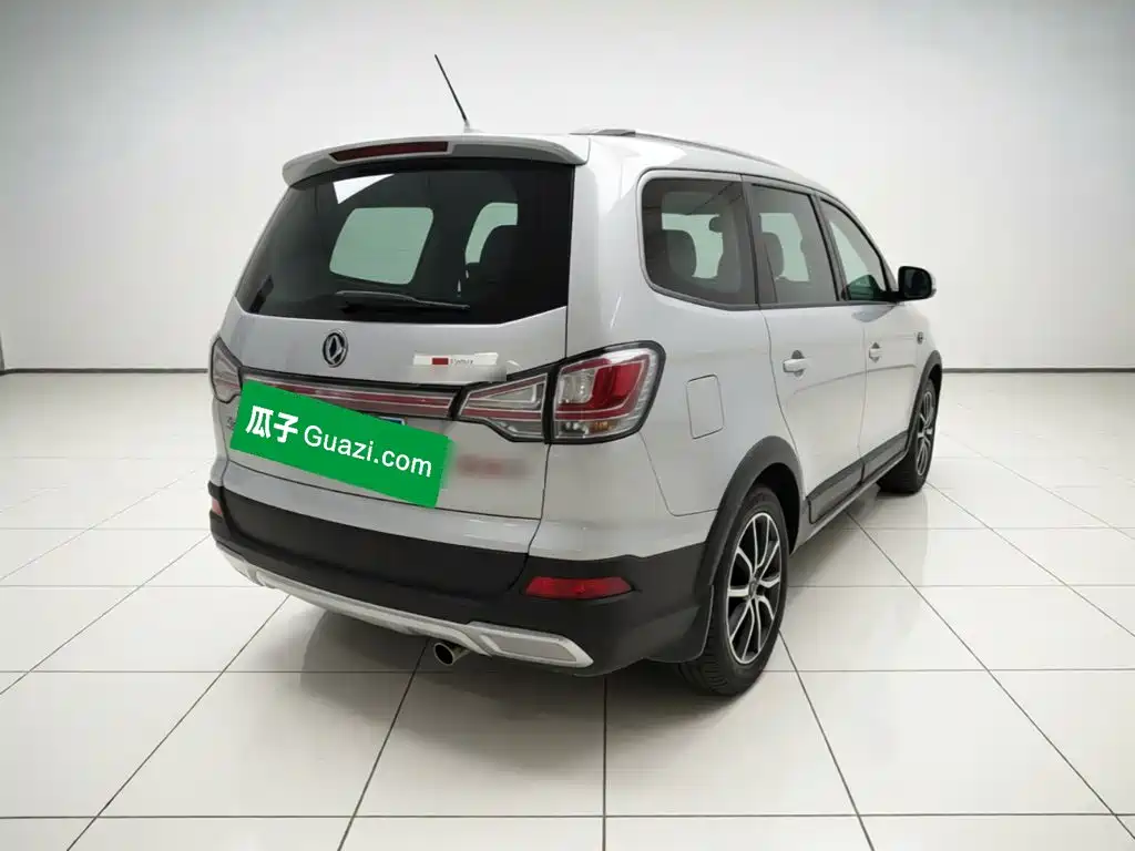 Dongfeng Fengxing Fengxing SX6 2016 2016 1.6L CVT Elite Edition