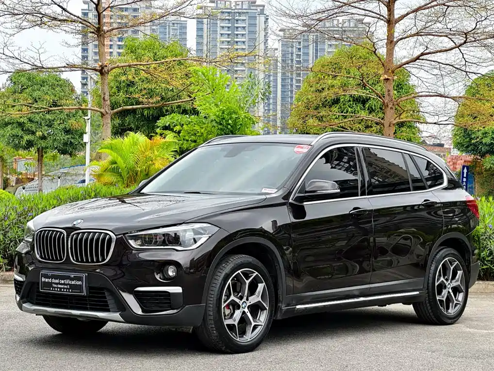 BMW X1 2019 sDrive18Li Premium Model фото 2