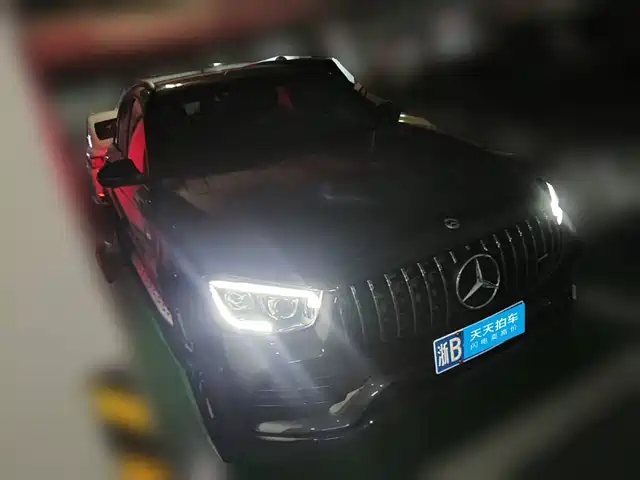 Mercedes-Benz GLC AMG 2022 AMG GLC 43 4MATIC — фото 3