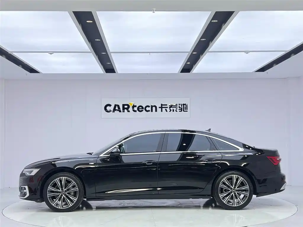 Audi A6L 2025 45 TFSI quattro Premium Sport фото 2