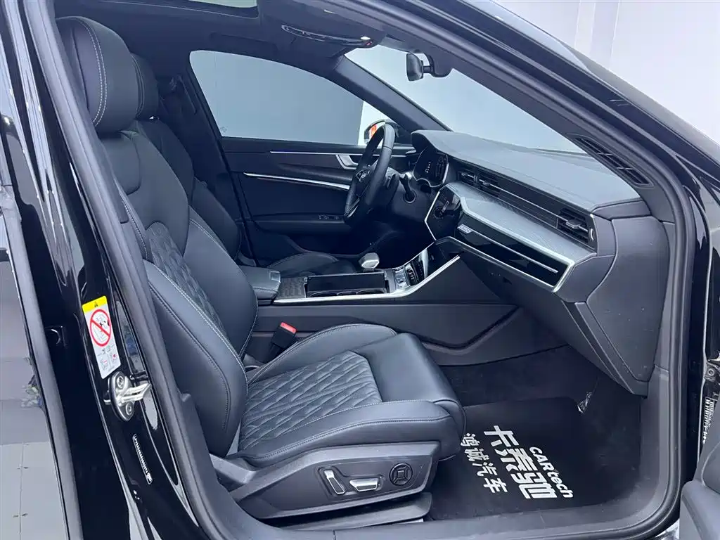 Audi A6L 2025 45 TFSI quattro Premium Sport фото 18