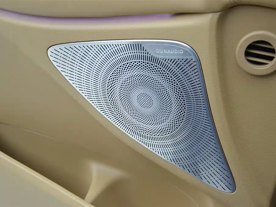 Voyah Auto Voyah Dreamer 2024 PHEV Extended Range Flagship Edition фото 12