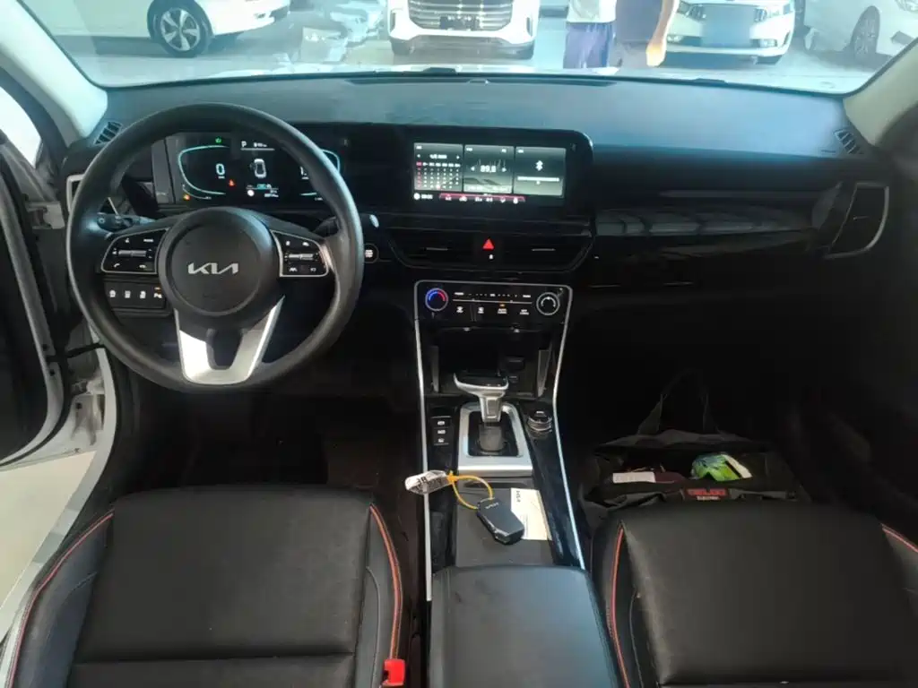 Kia Seltos 2024 2023 1.5L CVT Luxury Edition