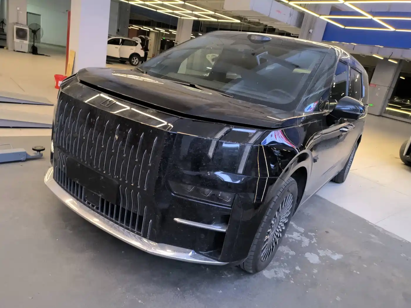 ZEEKR EXTREME KRYPTON 009