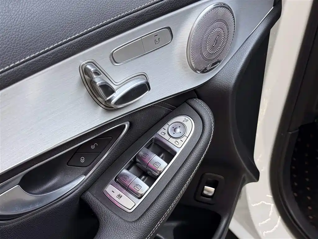 Mercedes-Benz GLC 2020 GLC 260 L 4MATIC Dynamic фото 20