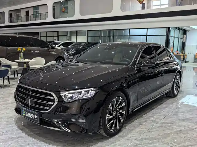 Mercedes-Benz E-Class 2025