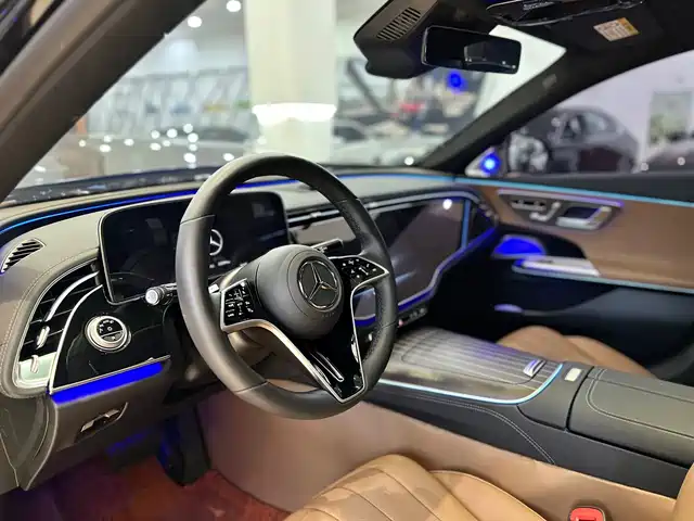 Mercedes-Benz E-Class 2026 E 300 L Luxury — фото 4