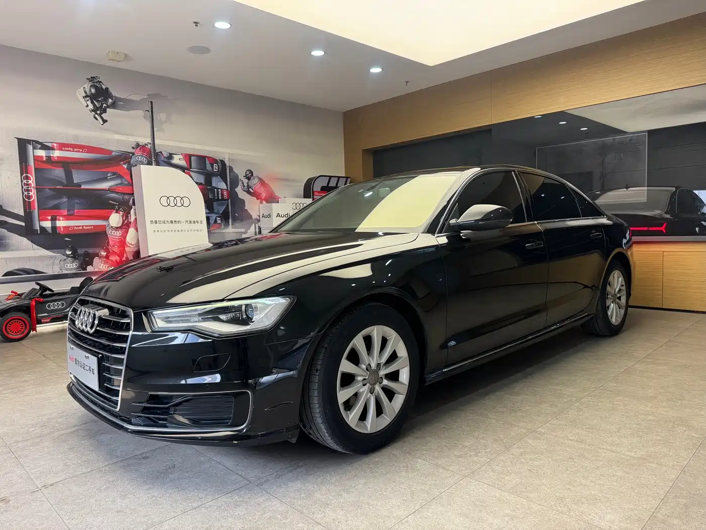 Audi A6L 2016 30 FSI Technology