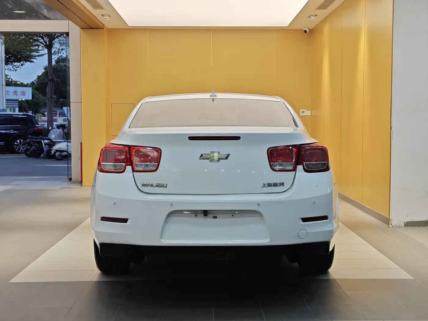 Chevrolet Malibu 2013 2.0L Automatic Luxury Edition фото 28