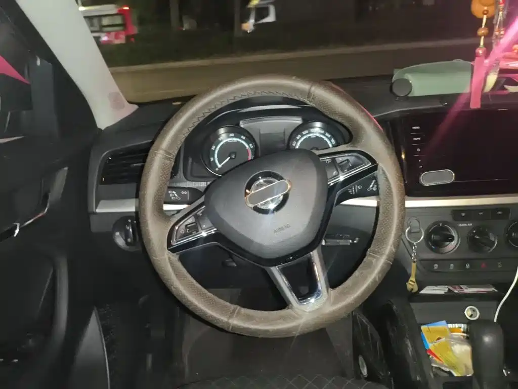 صورة 3 - Škoda Kamiq