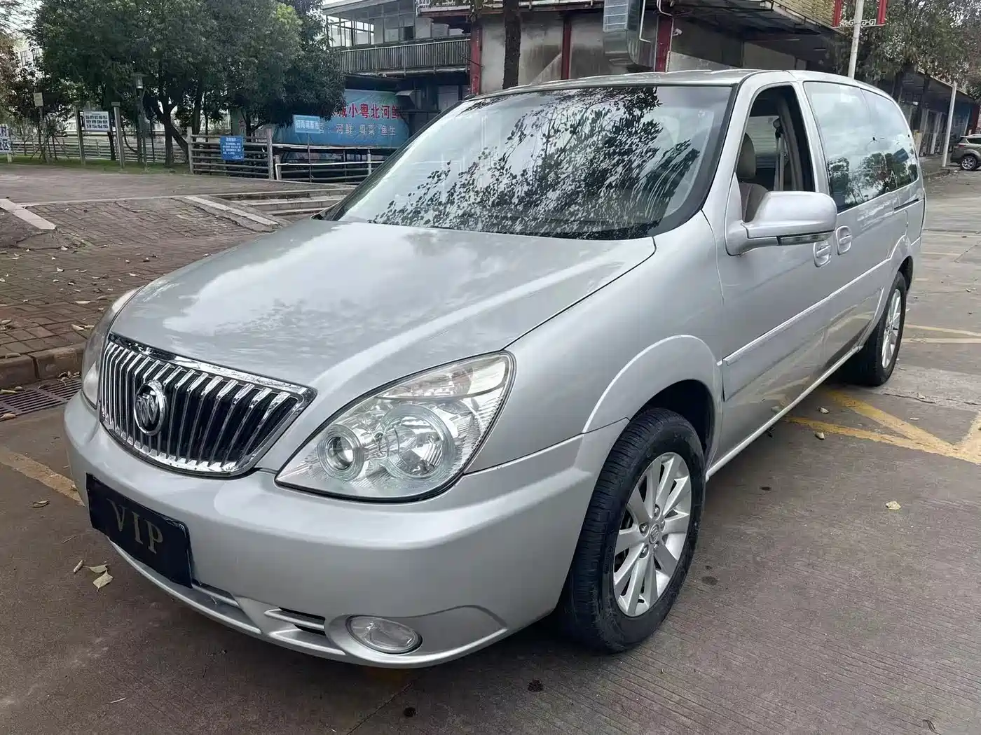 Buick GL8 2013 2.4L Classic