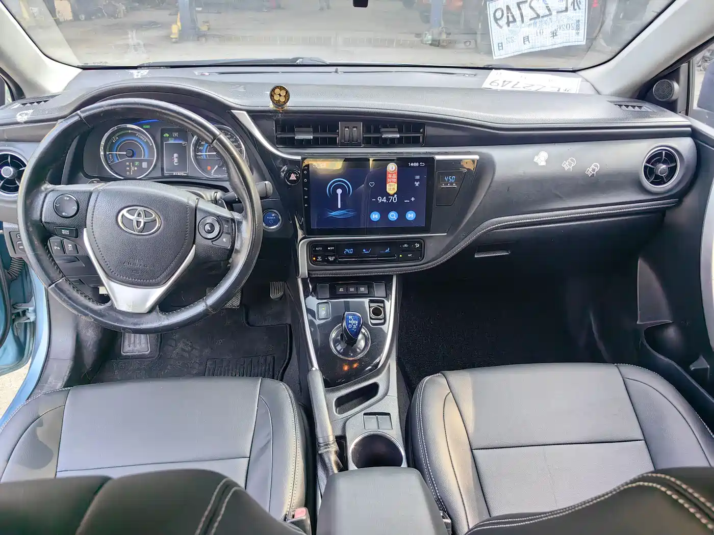 Toyota Corolla 2017 Facelift Hybrid 1.8L E-CVT Elite Edition фото 7
