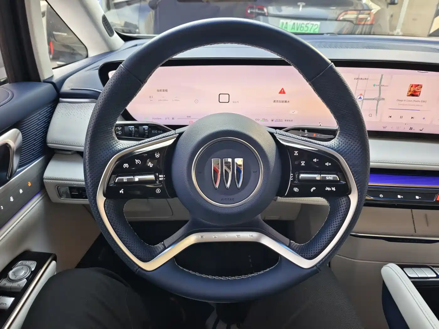 BUICK GL8 NEW ENERGY