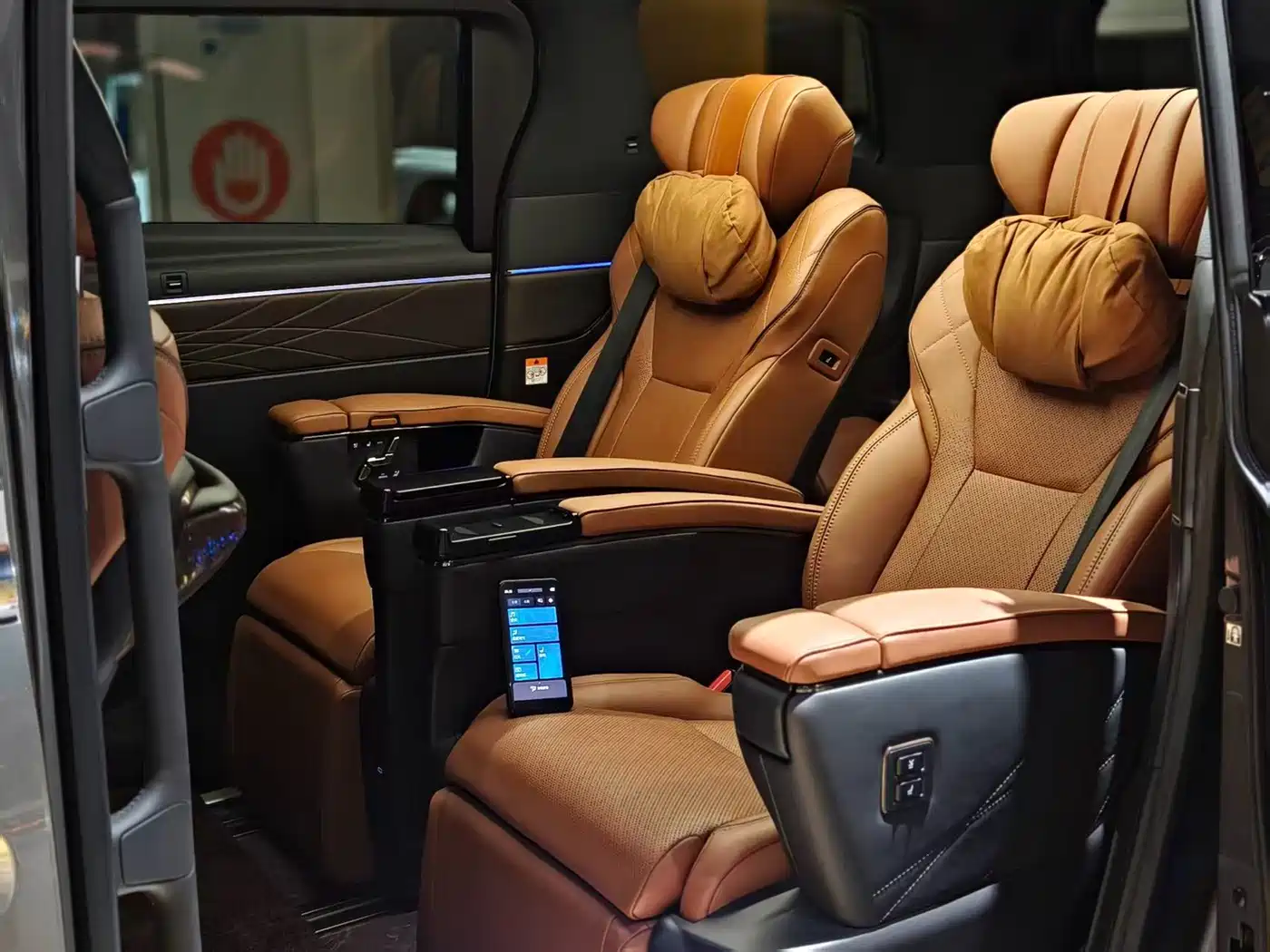 Toyota Vellfire 2024 2024 Crown Hybrid 2.5L Premium Edition