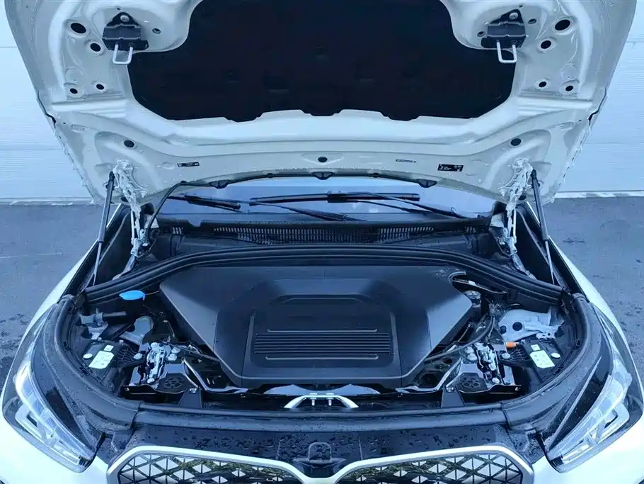 BMW iX1 2026 2026 eDrive25L M Sport Package
