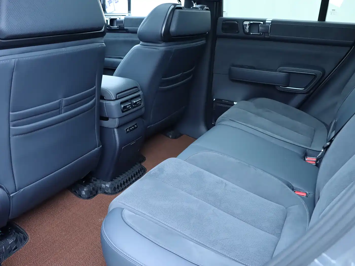 FANG CHENG BAO LEOPARD 5