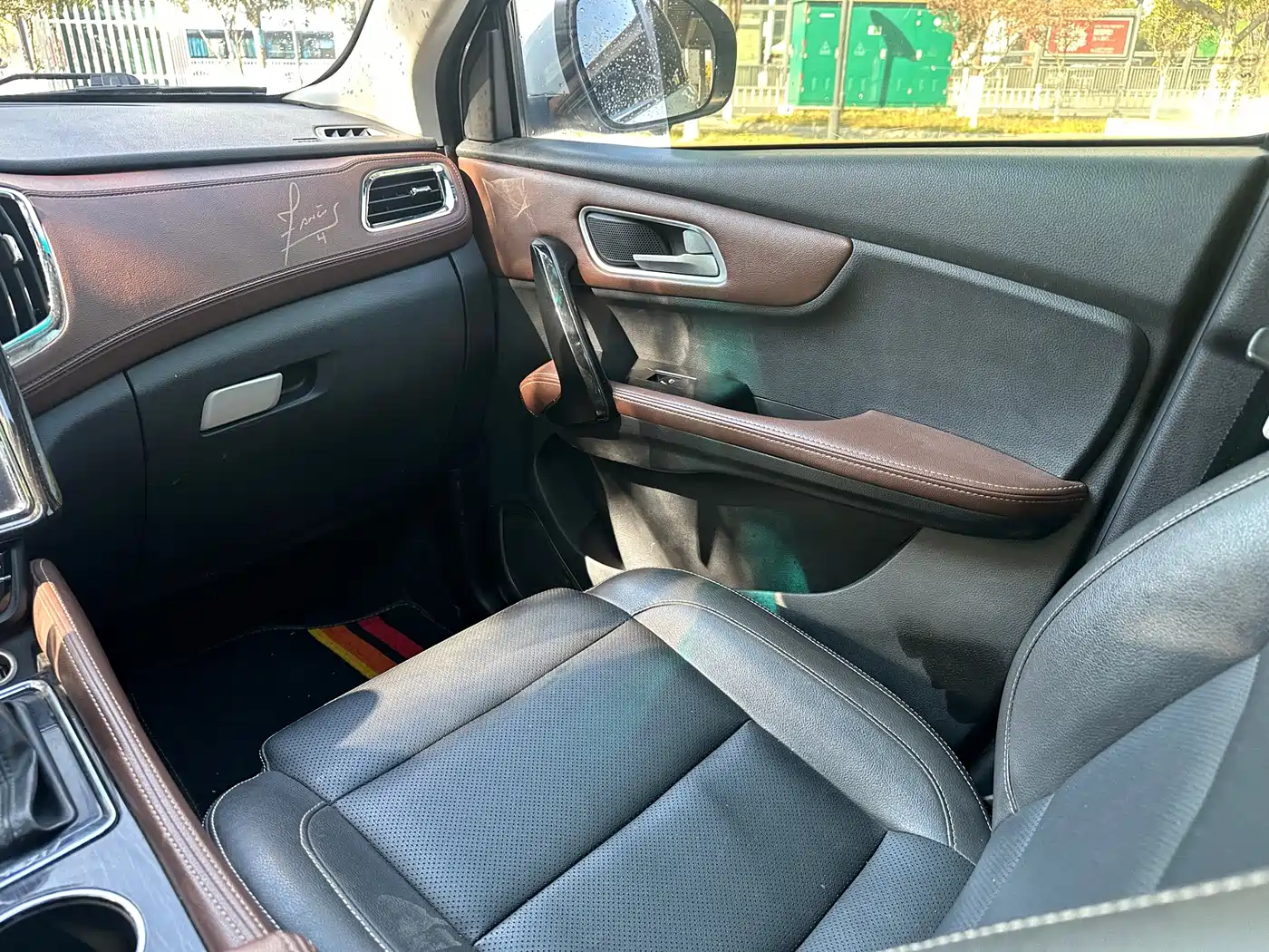 SWM Motor SWM X7 2019 2018 1.5T Auto Smart Enjoy 7-seater