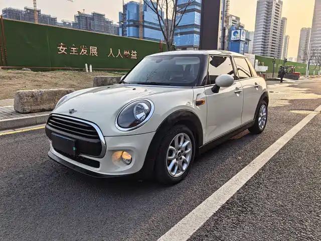 MINI 